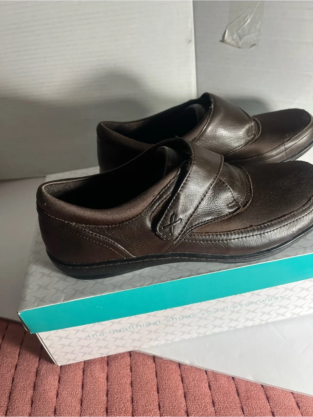 Aetrex Men's Brown Slip-On Comfort Loafers